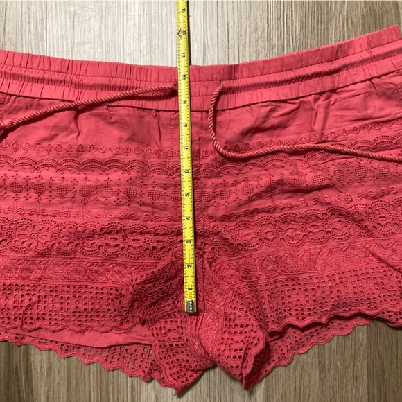 LOFT pink eyelet shorts - Picture 5 of 8